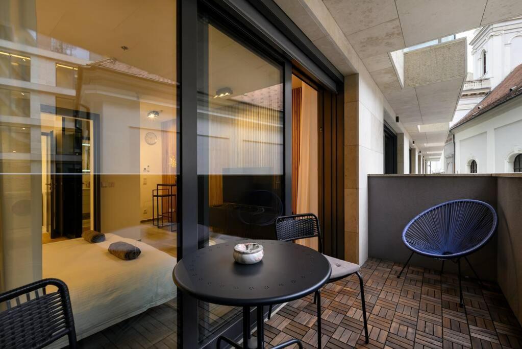 2Budapest Eye-Freegym And Sauna Luxury Home المظهر الخارجي الصورة